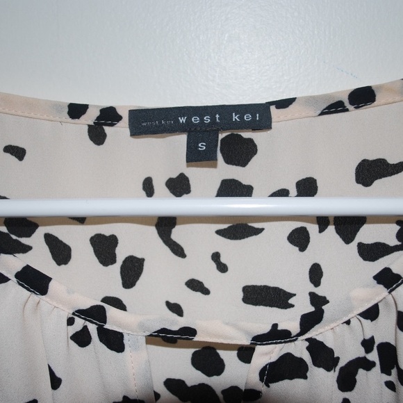 West Kei Cute tie front blouse. - Picture 4 of 7